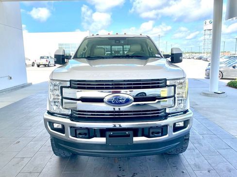 Used 2018 Ford F250 Lariat w/ Lariat Ultimate Package image 2