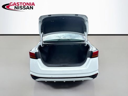 Used 2025 Nissan Altima 2.5 SV FWD image 33