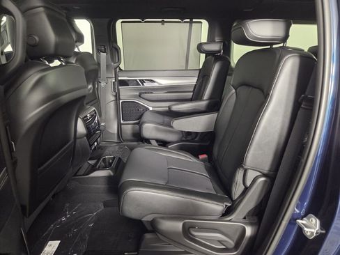 New 2026 Jeep Grand Wagoneer Limited AWD/4WD image 18