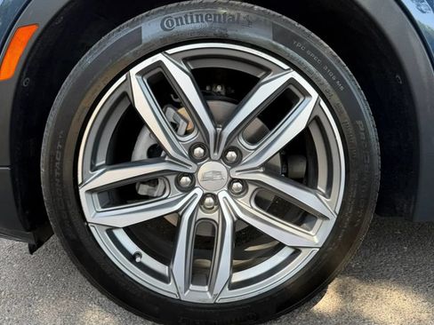 Used 2020 Cadillac XT4 Sport w/ Cold Weather Package FWD image 22