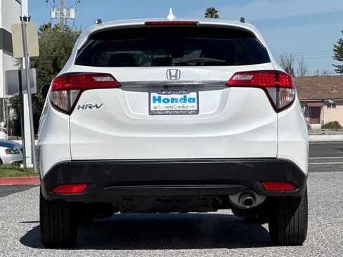Used 2022 Honda HR-V EX image 9