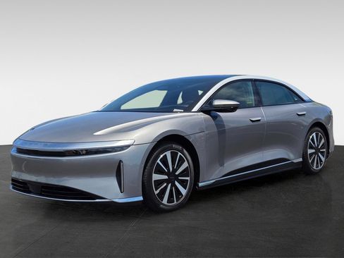 Used 2025 Lucid Air Touring AWD/4WD image 9