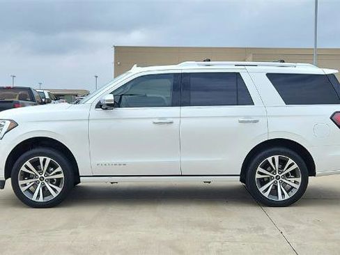 Certified 2021 Ford Expedition Platinum image 4