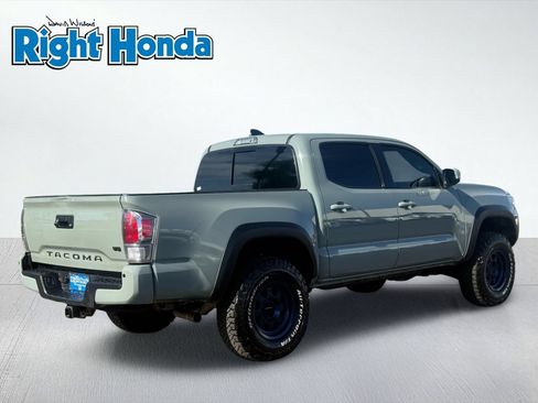Used 2023 Toyota Tacoma TRD Off-Road w/ Advanced Technology Package AWD/4WD image 8