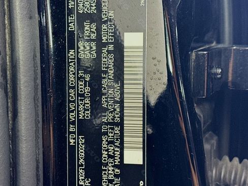 Used 2019 Volvo S60 T5 Inscription image 41