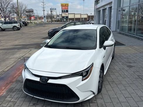 Used 2021 Toyota Corolla LE image 23