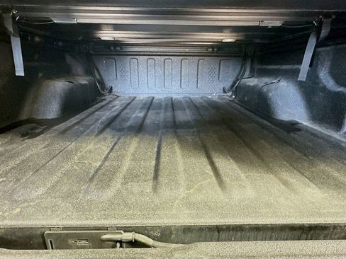 Certified 2021 Jeep Gladiator Overland AWD/4WD image 38