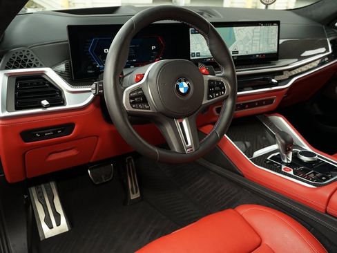 Used 2025 BMW X6 M Competition image 8