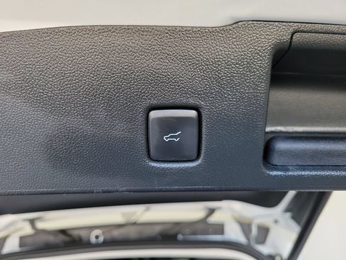 Used 2024 Ford Escape Active AWD/4WD image 12