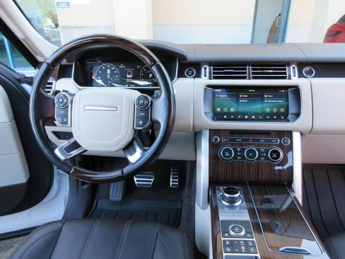 Used 2017 Land Rover Range Rover Supercharged image 48