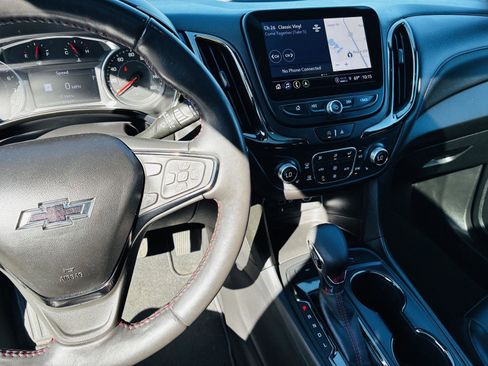 Used 2022 Chevrolet Equinox RS w/ RS Leather Package image 24