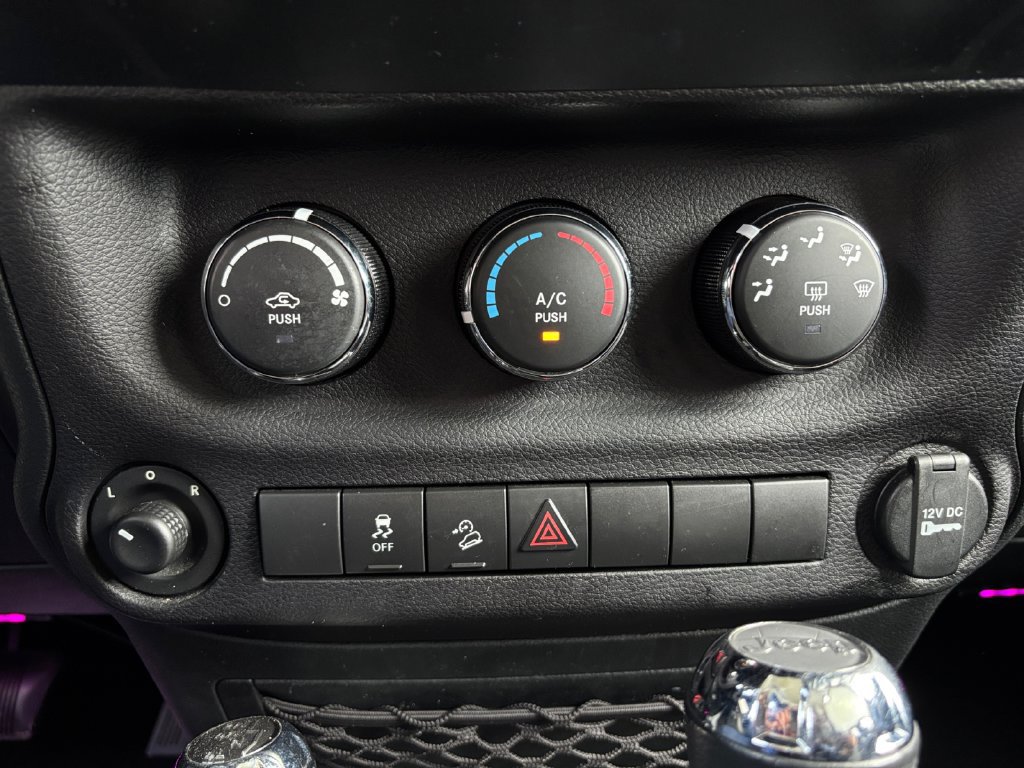 Used 2018 Jeep Wrangler Unlimited Sport S AWD/4WD image 23