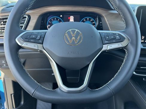 New 2026 Volkswagen Atlas SE FWD image 19