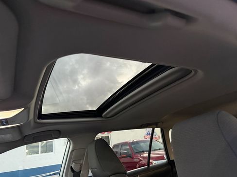 Used 2022 Toyota RAV4 XLE w/ Convenience Package image 44