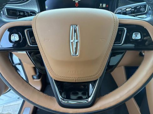 Used 2024 Lincoln Aviator Black Label w/ Class IV Trailer Tow Package AWD/4WD image 28