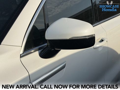 Used 2025 Kia Sorento EX w/ EX Panoramic Sunroof Package FWD image 13