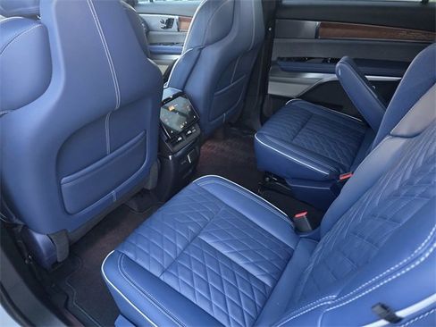 New 2026 Cadillac Vistiq Premium Luxury image 13