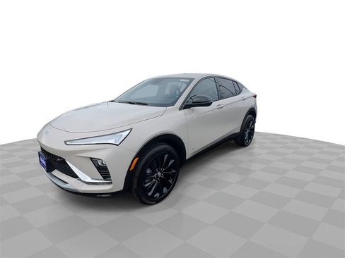 New 2026 Buick Envista Sport Touring w/ Studio Series image 3