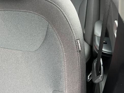 Used 2025 Kia K4 LXS image 11