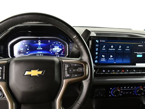 Used 2024 Chevrolet Silverado 3500 High Country w/ High Country Premium Package AWD/4WD image 19