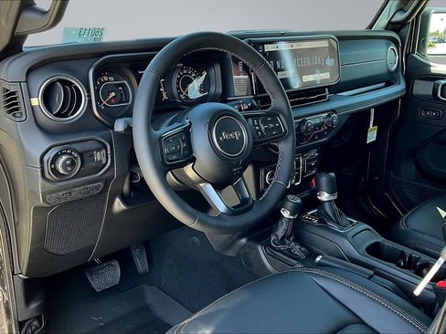 New 2026 Jeep Gladiator Sport image 4