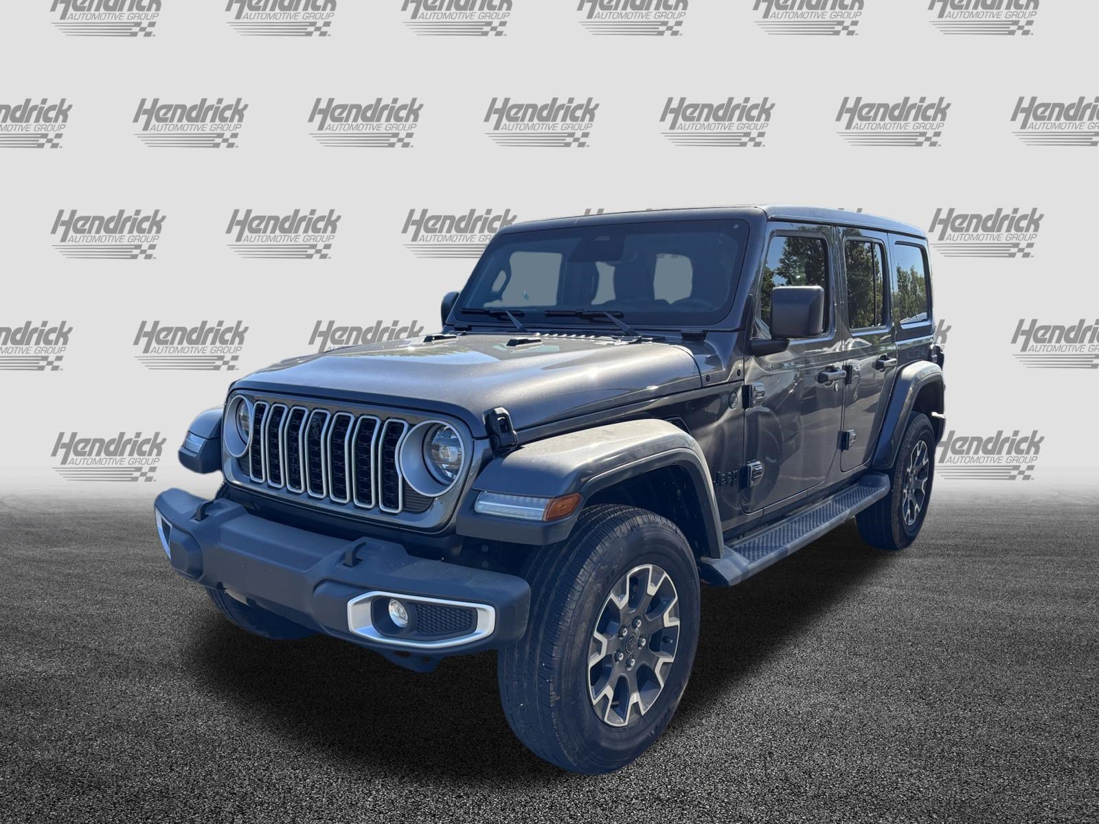 Used 2026 Jeep Wrangler Unlimited Sahara AWD/4WD image 6
