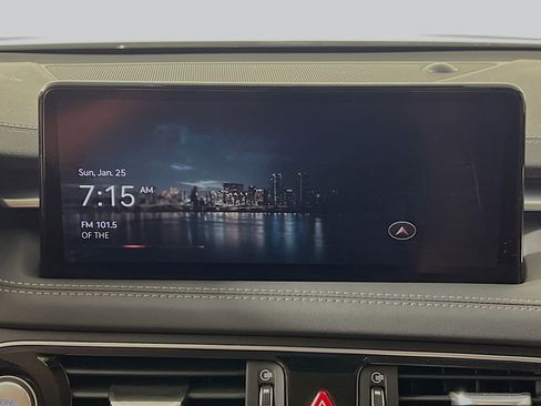 Used 2023 Genesis G70 2.0T image 27