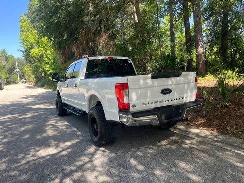 Used 2019 Ford F250 XLT AWD/4WD image 9