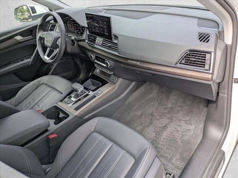 Used 2023 Audi Q5 2.0T Premium Plus w/ Premium Plus Package AWD/4WD image 23