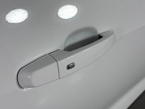 Used 2025 Chevrolet Blazer LT FWD image 10