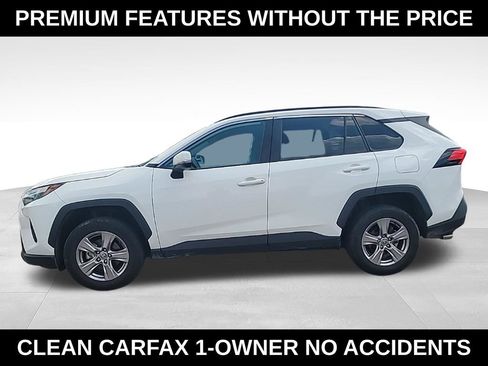Used 2025 Toyota RAV4 XLE FWD image 5