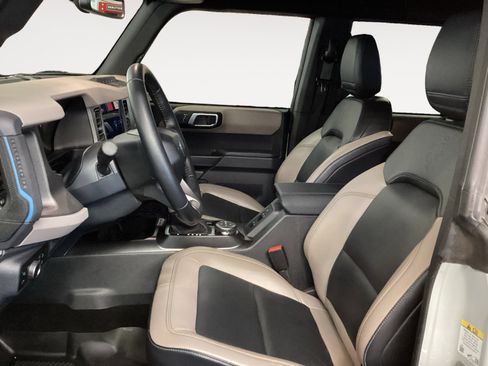 Used 2024 Ford Bronco Wildtrak image 9