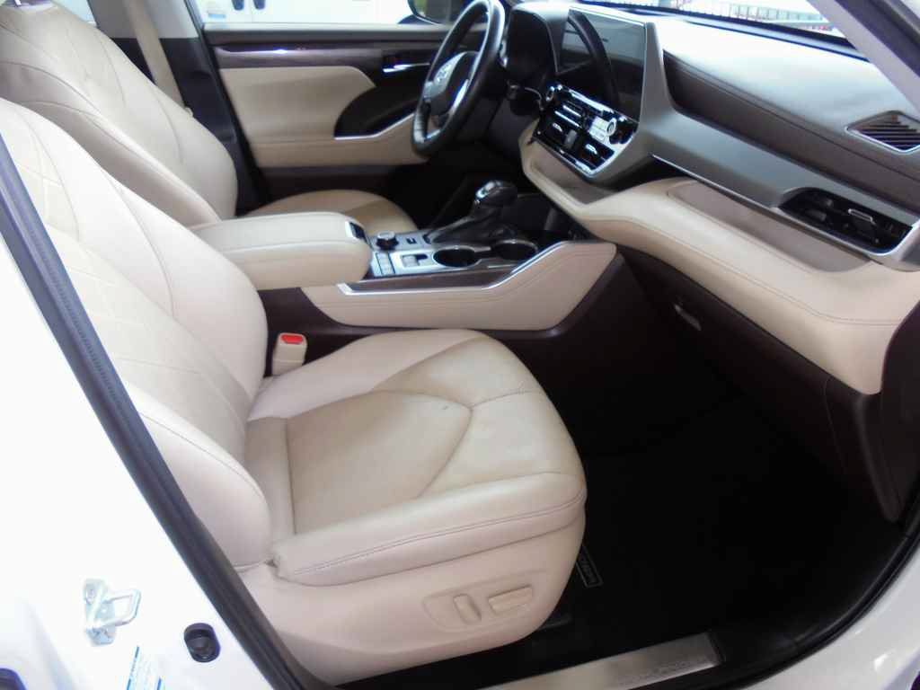 Used 2021 Toyota Highlander Platinum AWD/4WD image 8