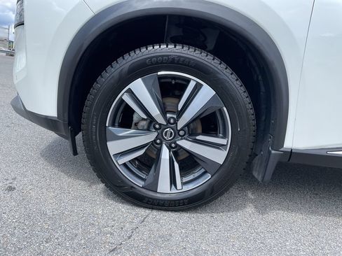 Used 2021 Nissan Rogue SL w/ Premium Package AWD/4WD image 9