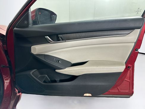 Used 2018 Honda Accord EX-L image 31