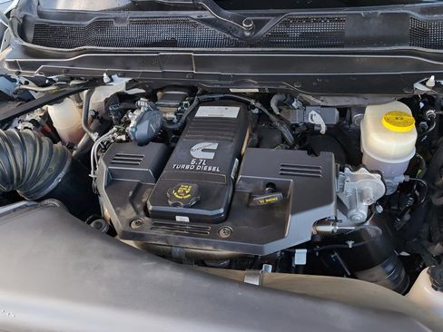 Used 2023 RAM 3500 Tradesman w/ Chrome Appearance Group image 34