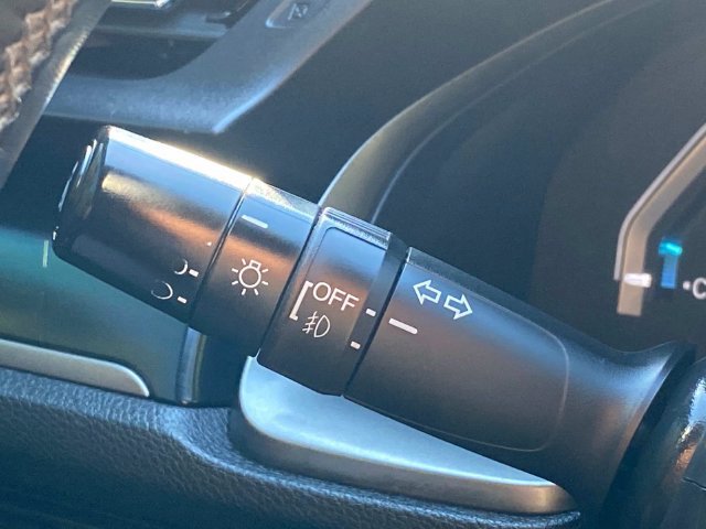 Used 2021 Honda Civic EX image 19