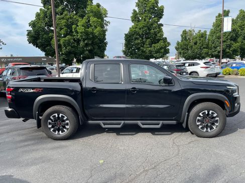 Used 2024 Nissan Frontier PRO-4X w/ Technology Package AWD/4WD image 6