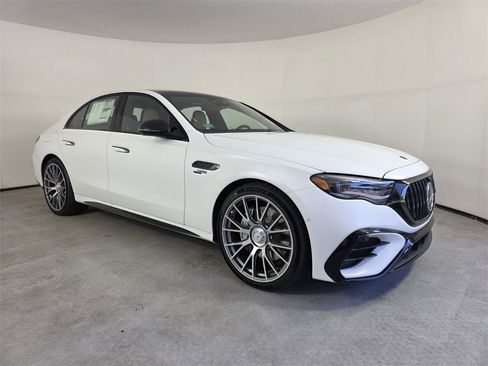 New 2026 Mercedes-Benz E 53 AMG e 4MATIC Sedan image 1