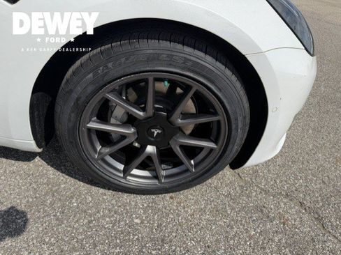 Used 2021 Tesla Model 3 Long Range AWD/4WD image 30