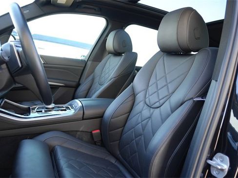 Used 2024 BMW X5 xDrive50e w/ Premium Package image 16