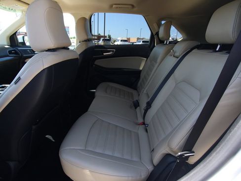 Used 2024 Ford Edge SEL AWD/4WD image 7