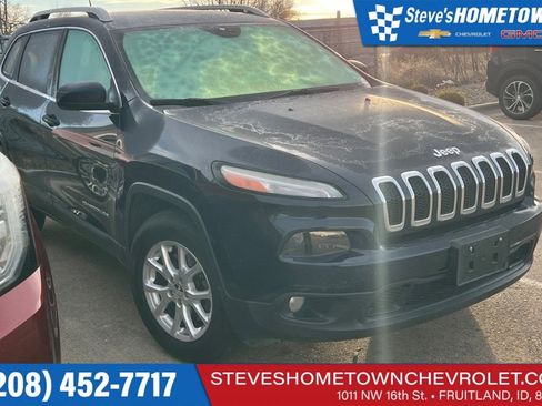 Used 2016 Jeep Cherokee Latitude image 1