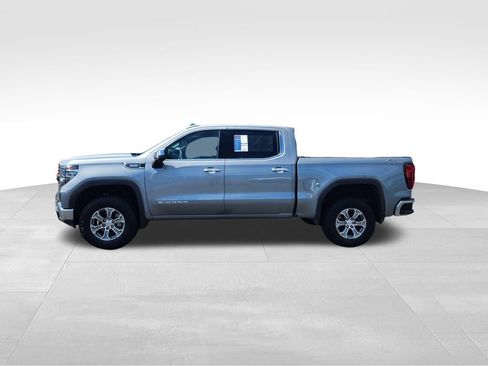 Used 2023 GMC Sierra 1500 SLT w/ SLT Convenience Package AWD/4WD image 8