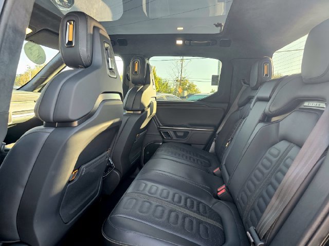Used 2024 Rivian R1T Adventure Dual AWD/4WD image 24
