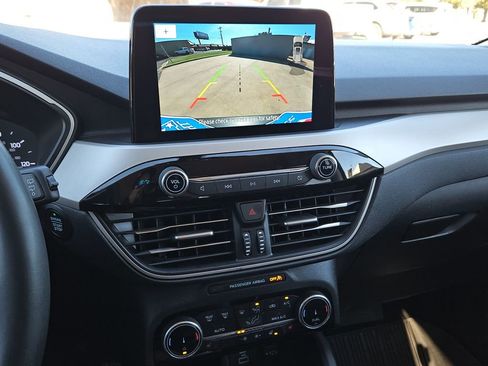 Used 2022 Ford Escape SEL image 21