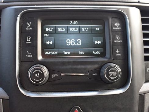 Used 2018 RAM 1500 Express image 32