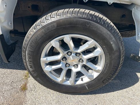 Used 2023 Chevrolet Silverado 1500 LT image 21