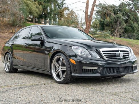 Used 2010 Mercedes-Benz E 63 AMG Sedan image 12