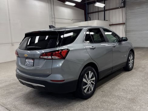 Used 2023 Chevrolet Equinox LT image 18